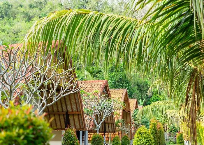 ホリデーパーク Penida Bay Village Sakti